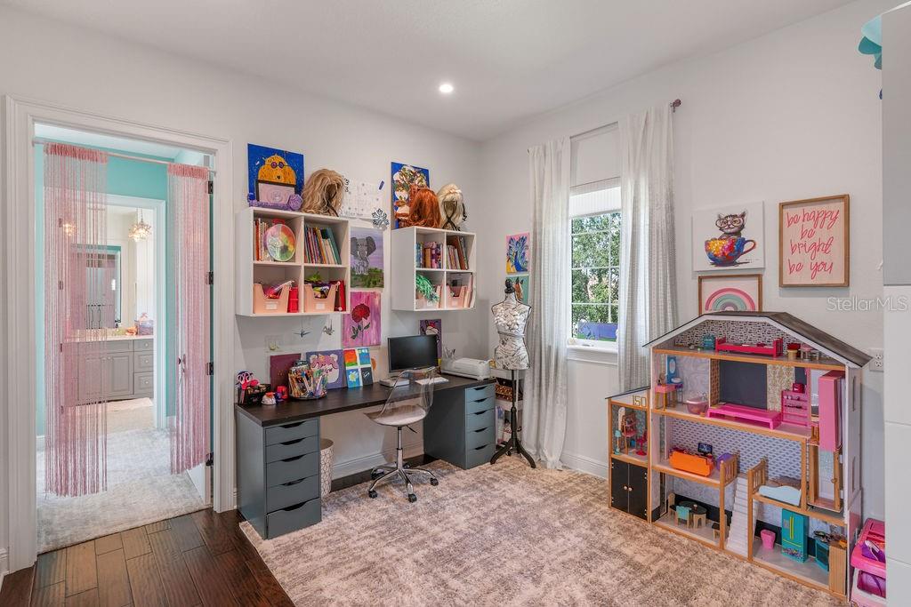 O6355029 Property Photo