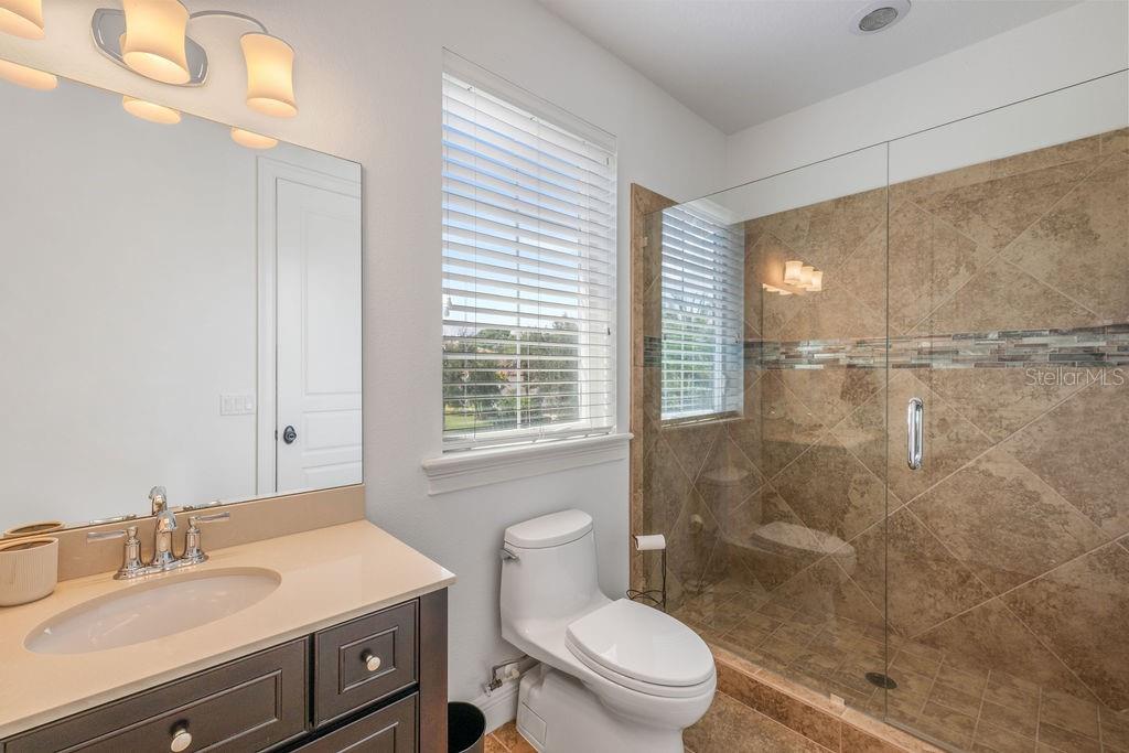 O6355029 Property Photo