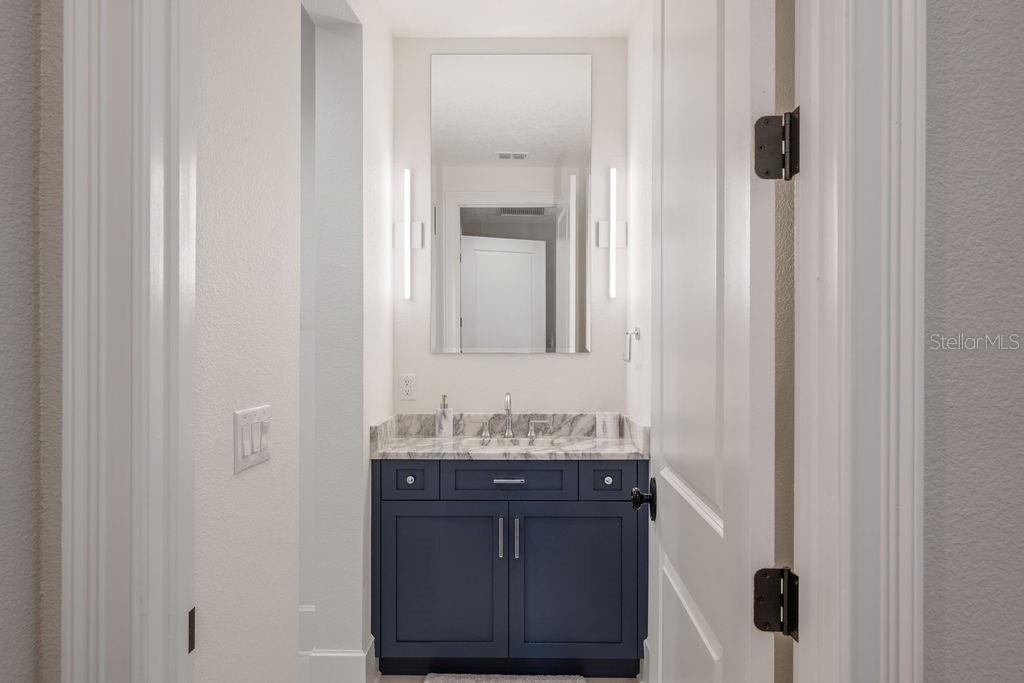 O6355029 Property Photo