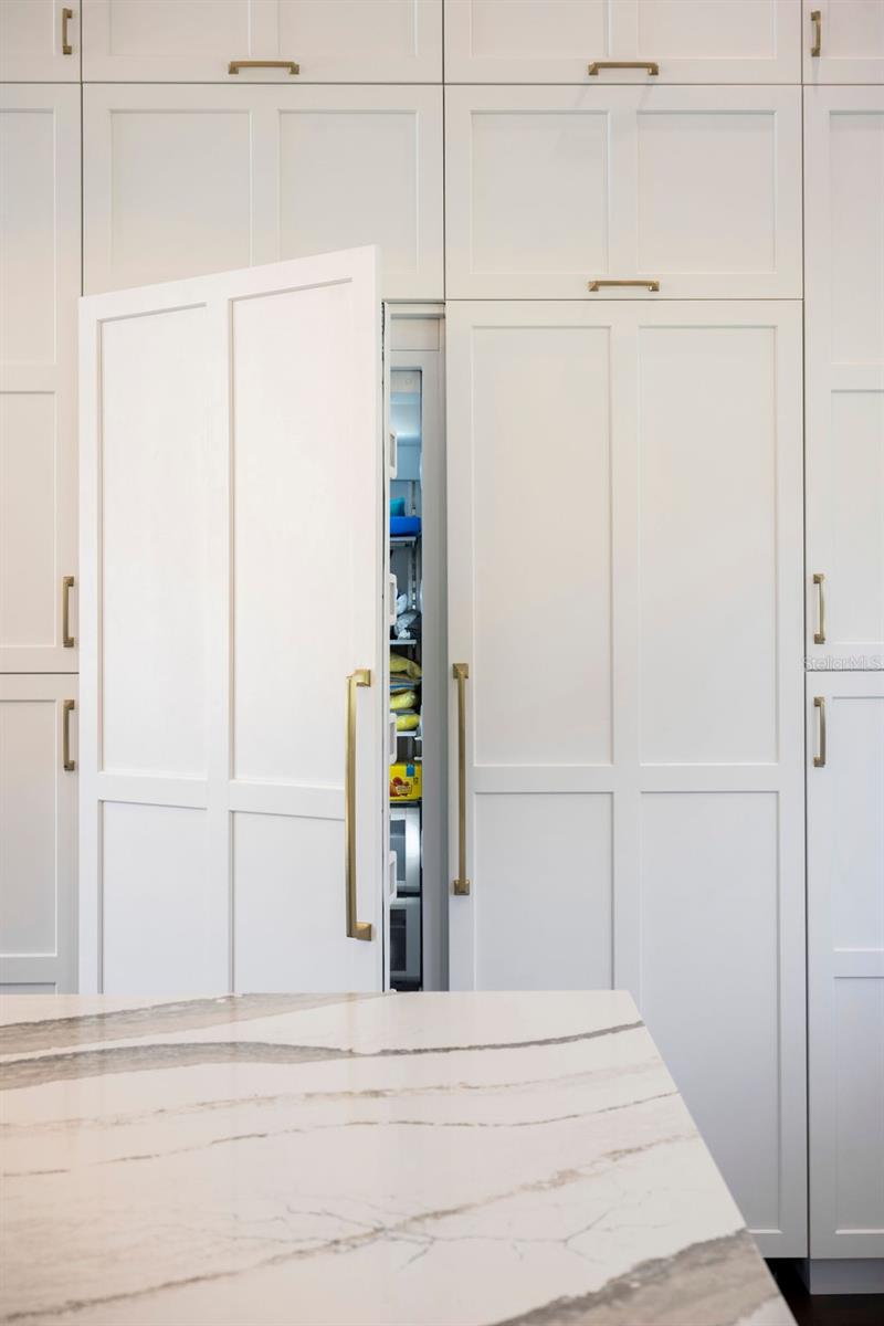 O6355029 Property Photo