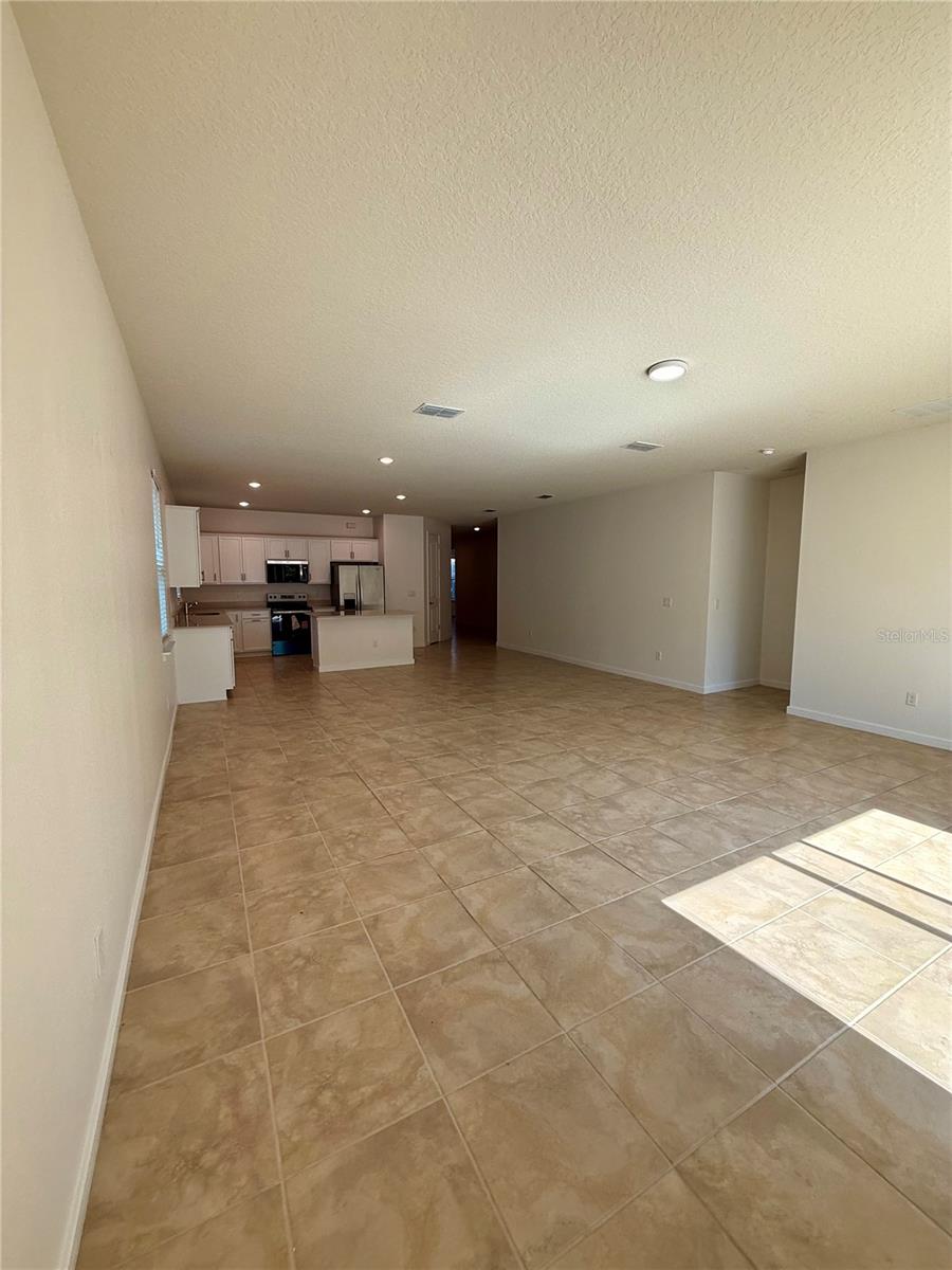 5825 WOODEN PINE DR, ORLANDO, FL, 32829