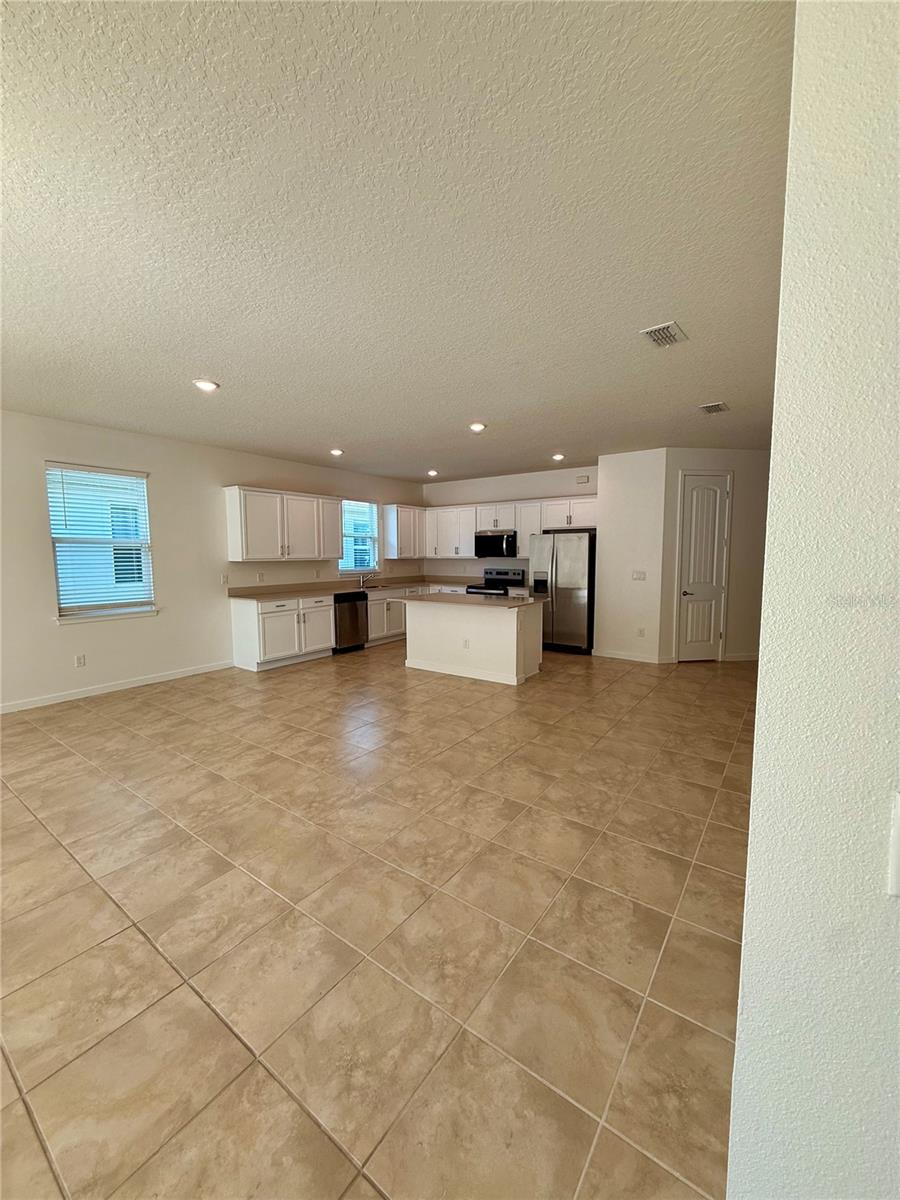 5825 WOODEN PINE DR, ORLANDO, FL, 32829