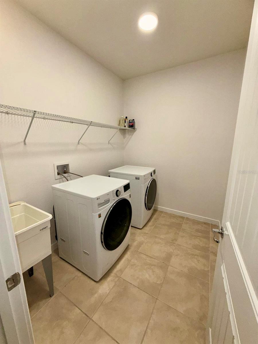 5825 WOODEN PINE DR, ORLANDO, FL, 32829