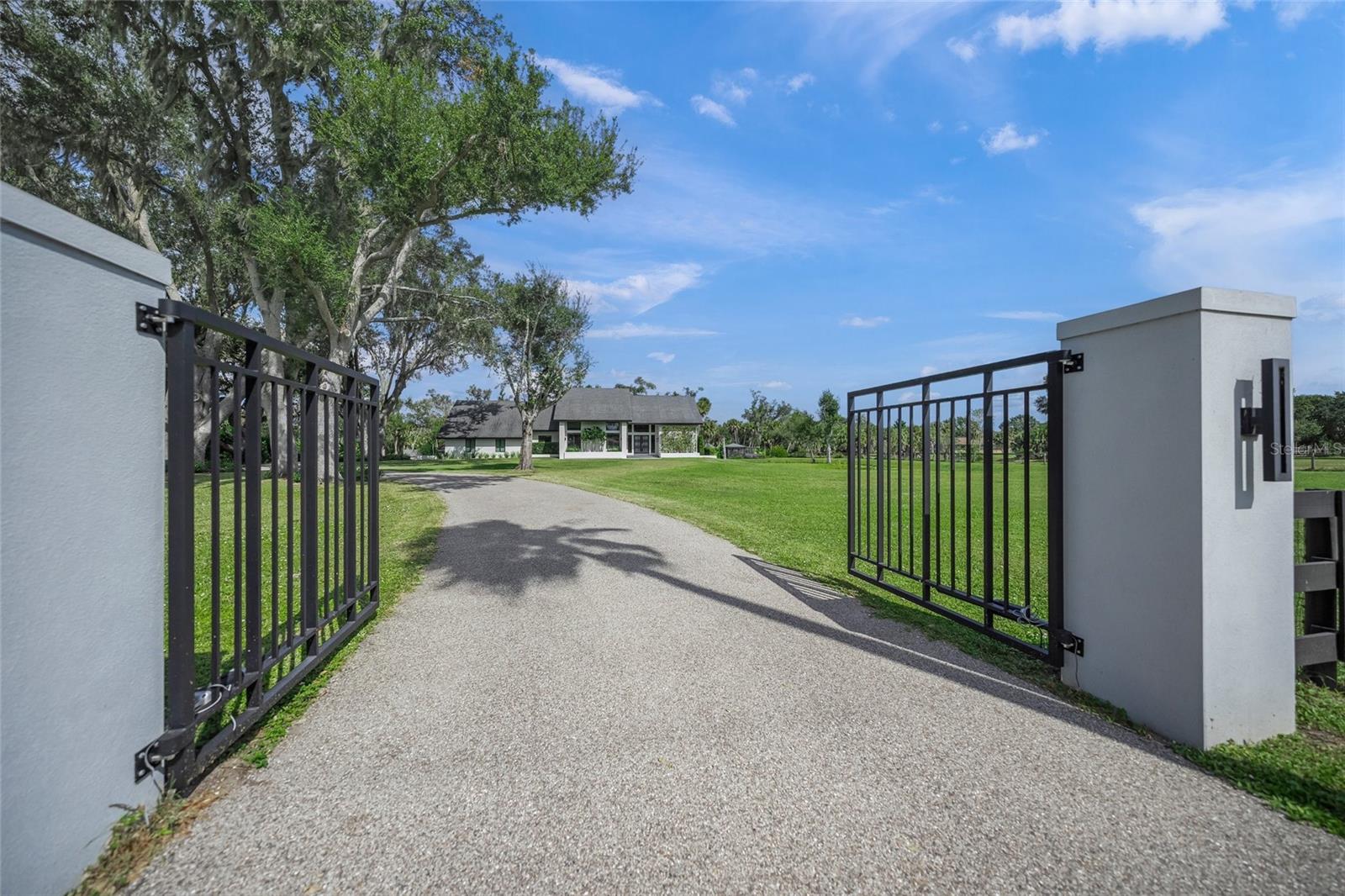 7012 SADDLE CREEK CIR, SARASOTA, FL, 34241