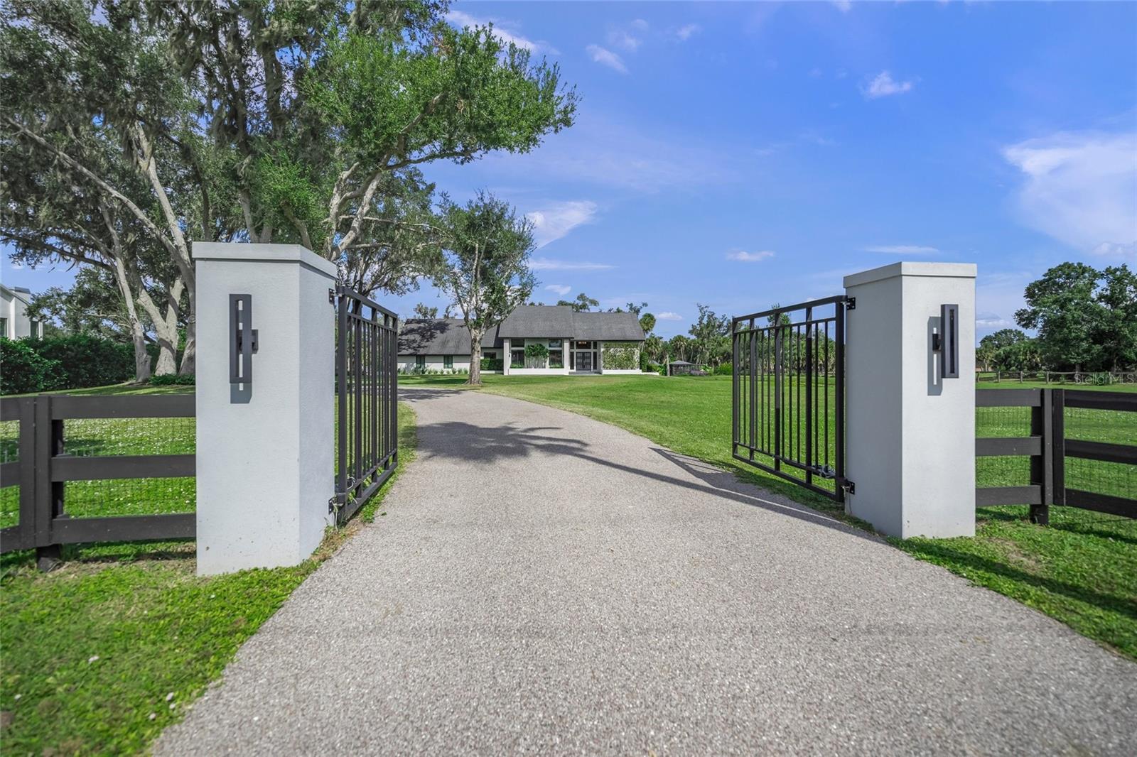7012 SADDLE CREEK CIR, SARASOTA, FL, 34241