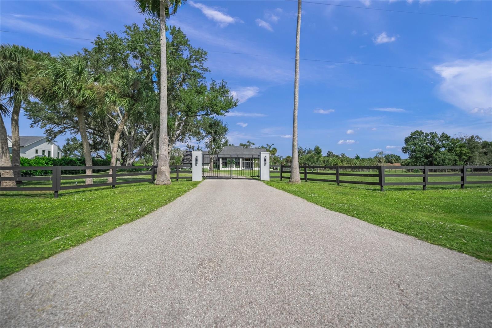 7012 SADDLE CREEK CIR, SARASOTA, FL, 34241