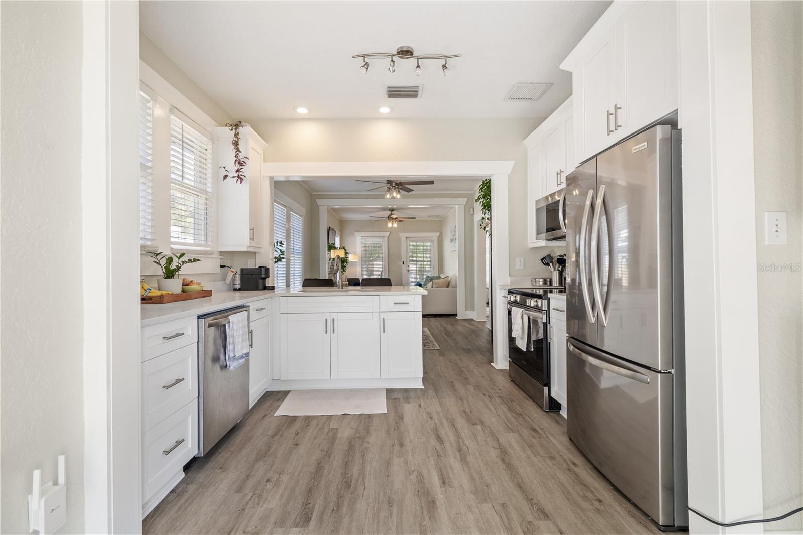 1011 E EMMA ST, TAMPA, FL, 33603