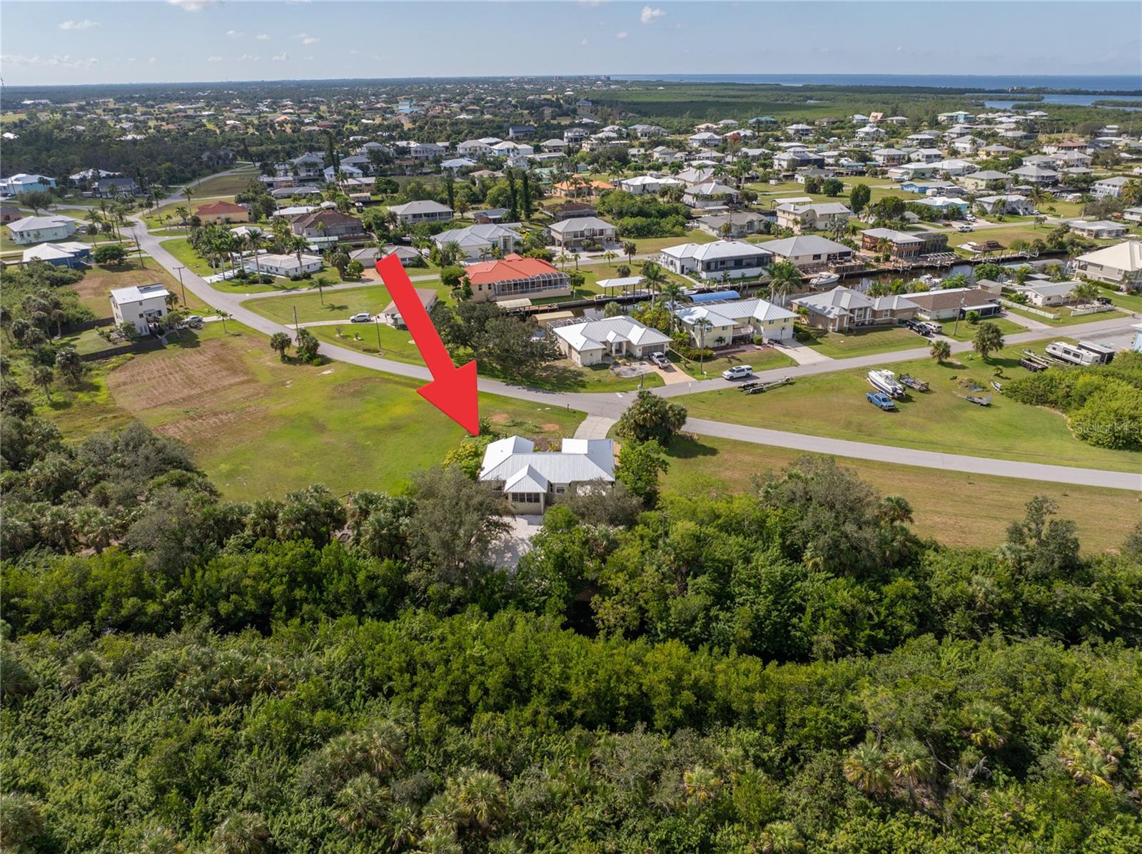 24362 YACHT CLUB BLVD, PUNTA GORDA, FL, 33955