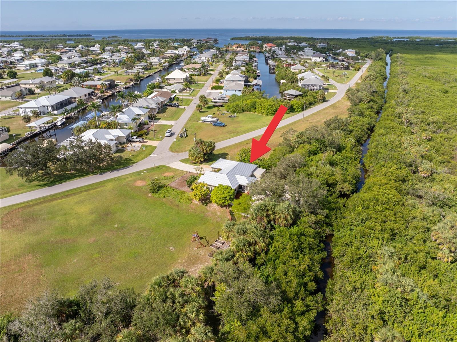 24362 YACHT CLUB BLVD, PUNTA GORDA, FL, 33955