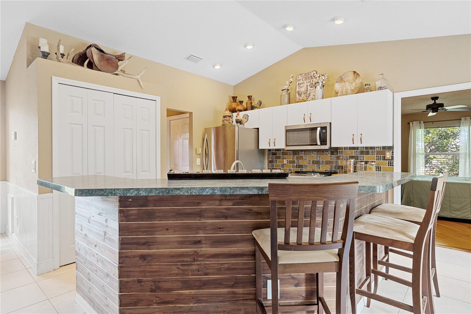 24362 YACHT CLUB BLVD, PUNTA GORDA, FL, 33955