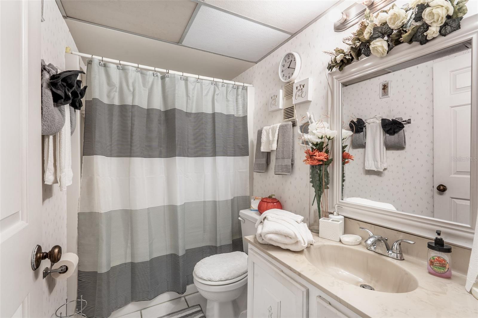 1409 OAK PL #F, APOPKA, FL, 32712