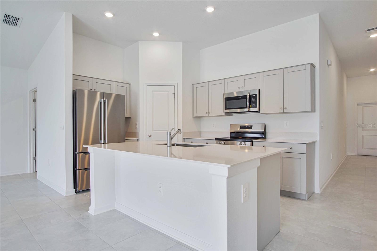 668 SAND PINE LN, HAINES CITY, FL, 33844