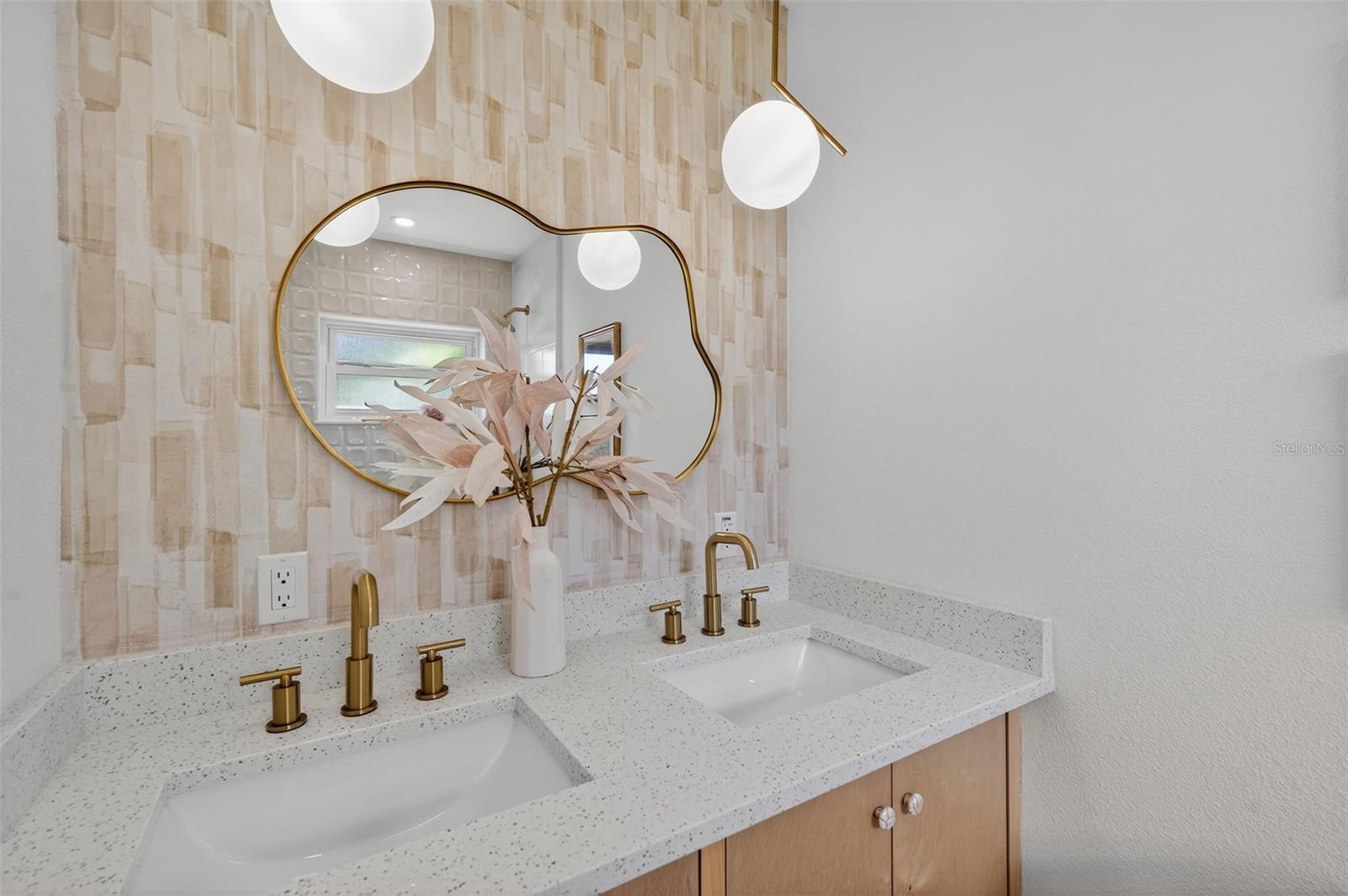 5235 10TH AVE N, ST PETERSBURG, FL, 33710