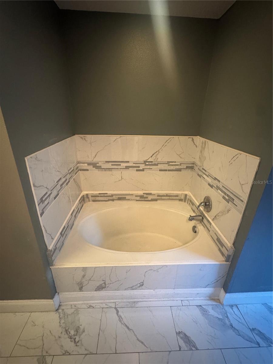 1001 RONLIN ST, HAINES CITY, FL, 33844