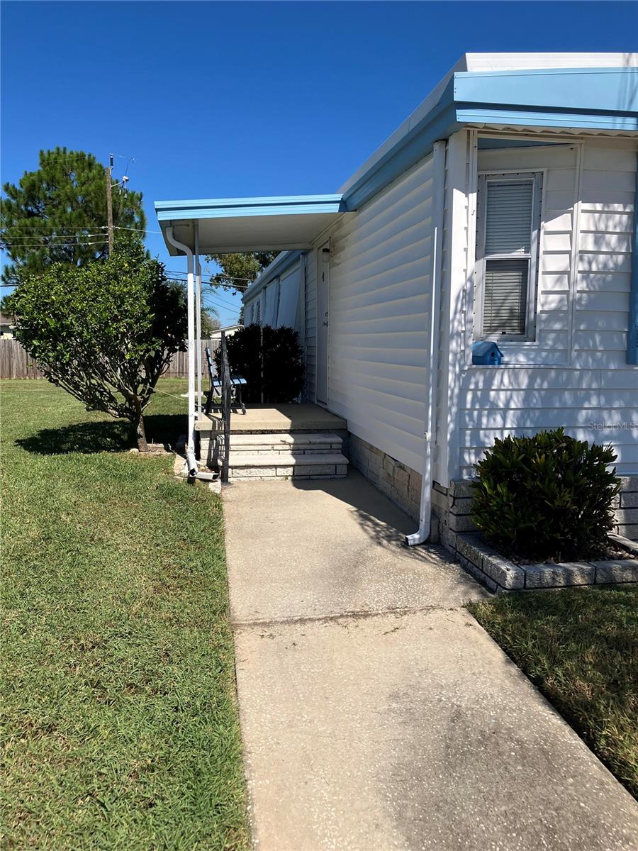 TB8441103 Property Photo