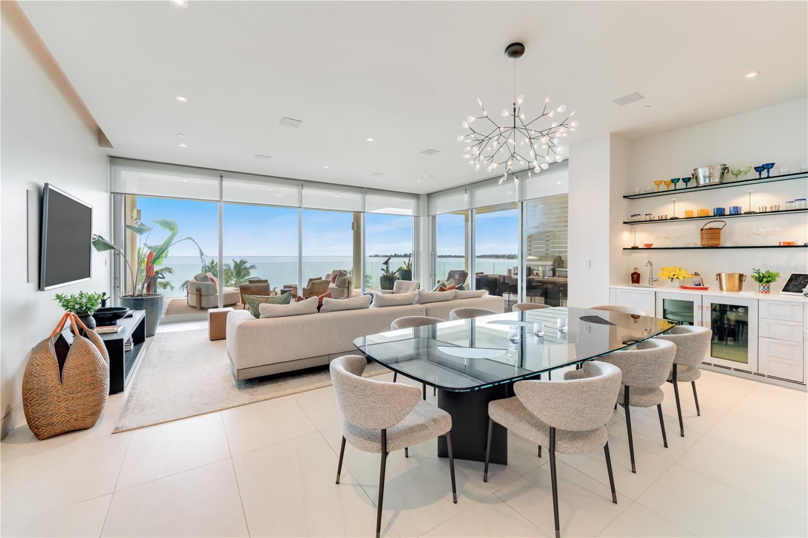 PR9116906 Property Photo