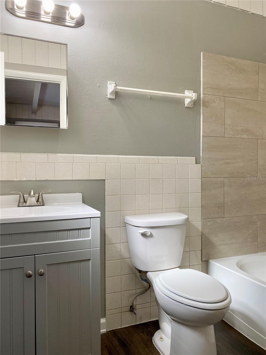 913 E 123RD AVE, TAMPA, FL, 33612