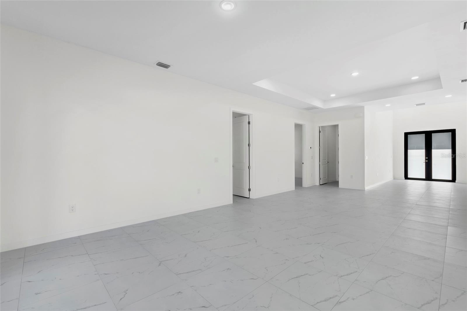 4002 NW 38TH ST, CAPE CORAL, FL, 33993