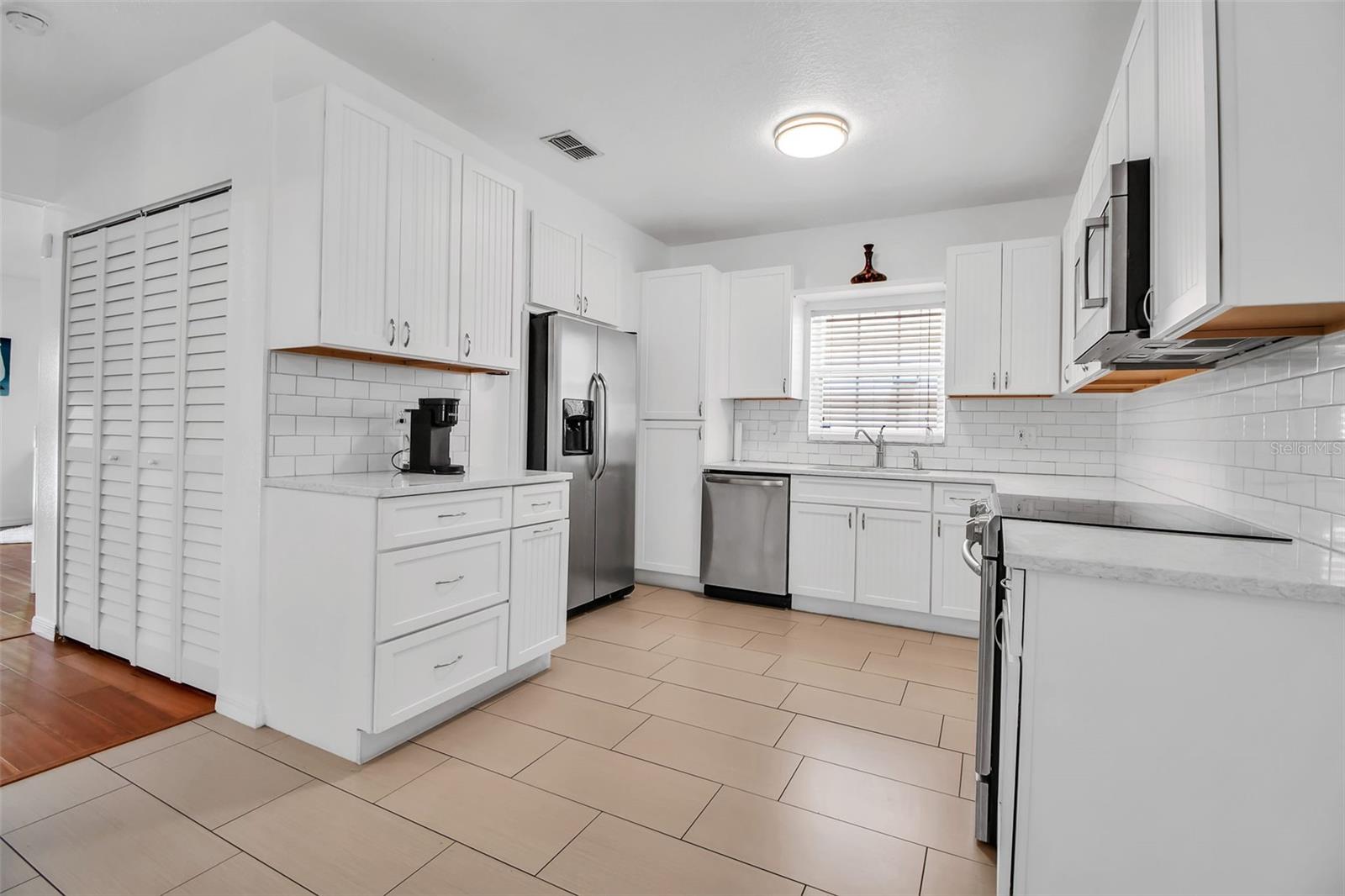 508 HOWARD CT, SARASOTA, FL, 34236