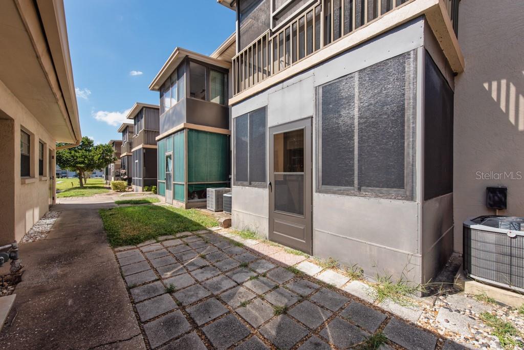 5967 TERRACE PARK DR N #107, ST PETERSBURG, FL, 33709