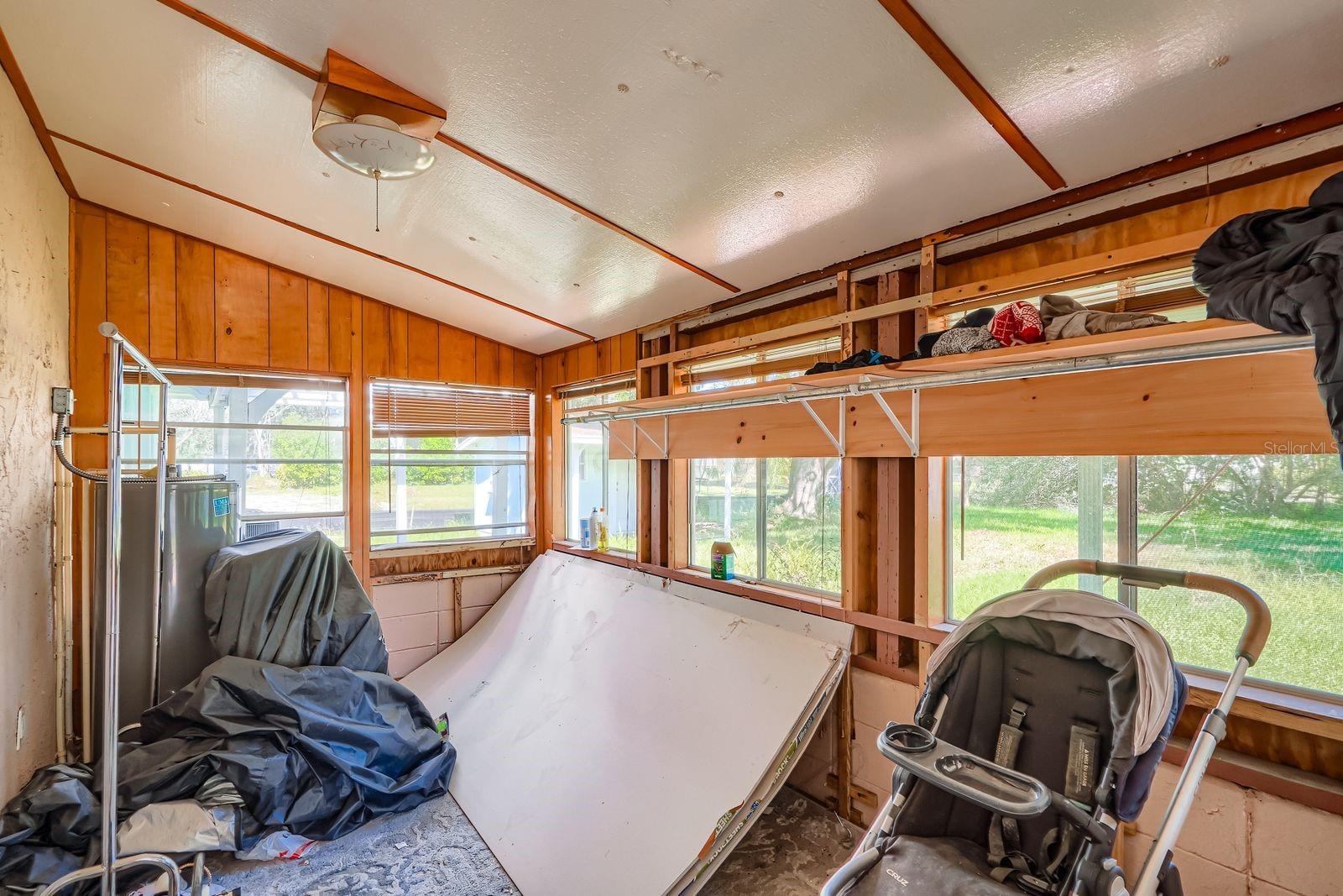 421 SHORE DR E, OLDSMAR, FL, 34677