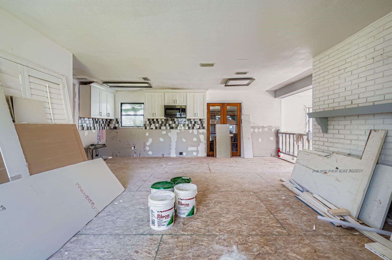 421 SHORE DR E, OLDSMAR, FL, 34677