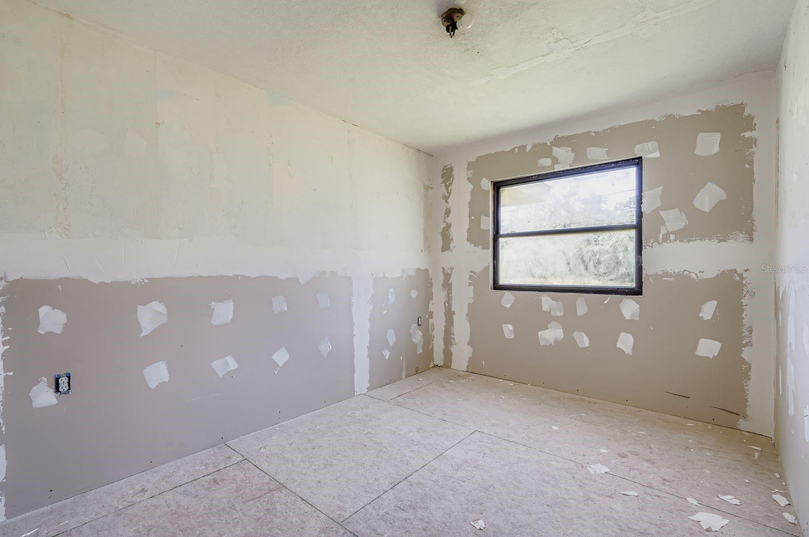 421 SHORE DR E, OLDSMAR, FL, 34677