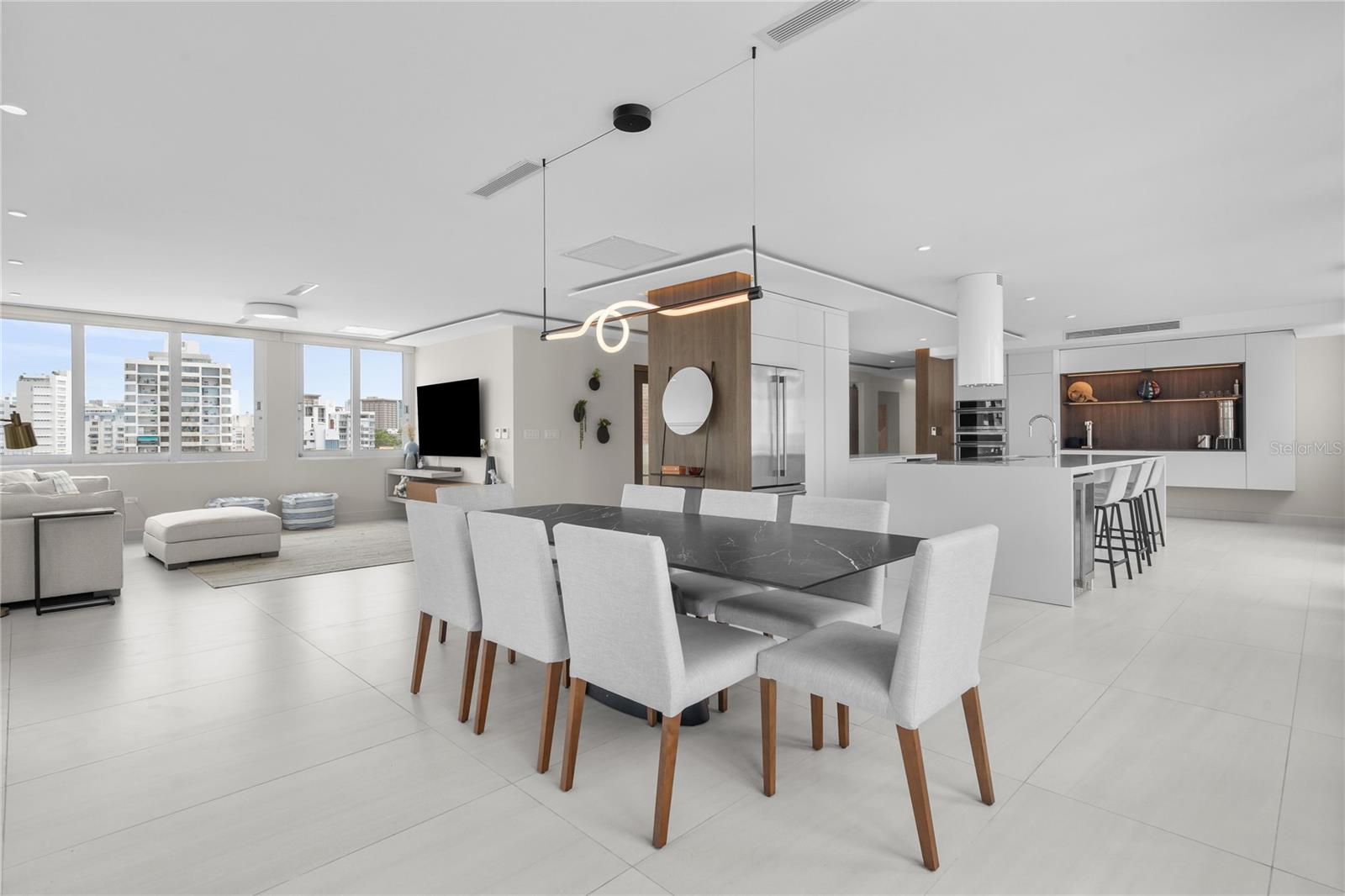 PR9116907 Property Photo