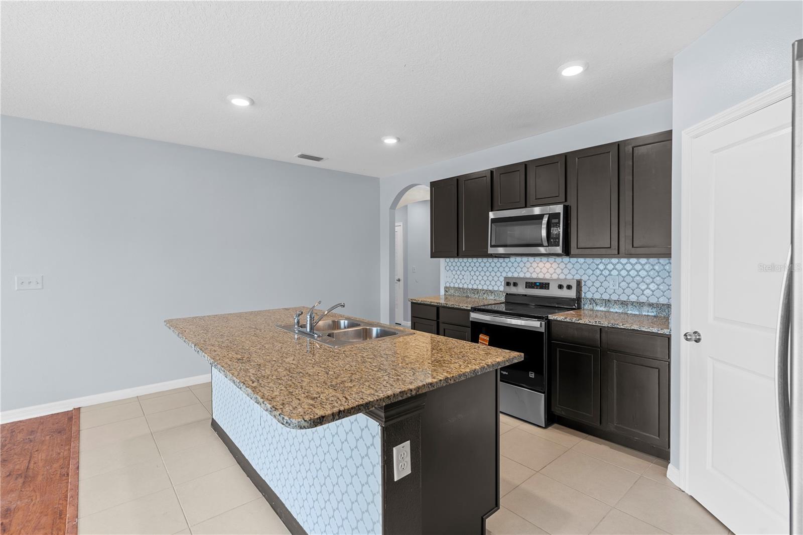 10233 OPALINE SKY CT, RIVERVIEW, FL, 33578