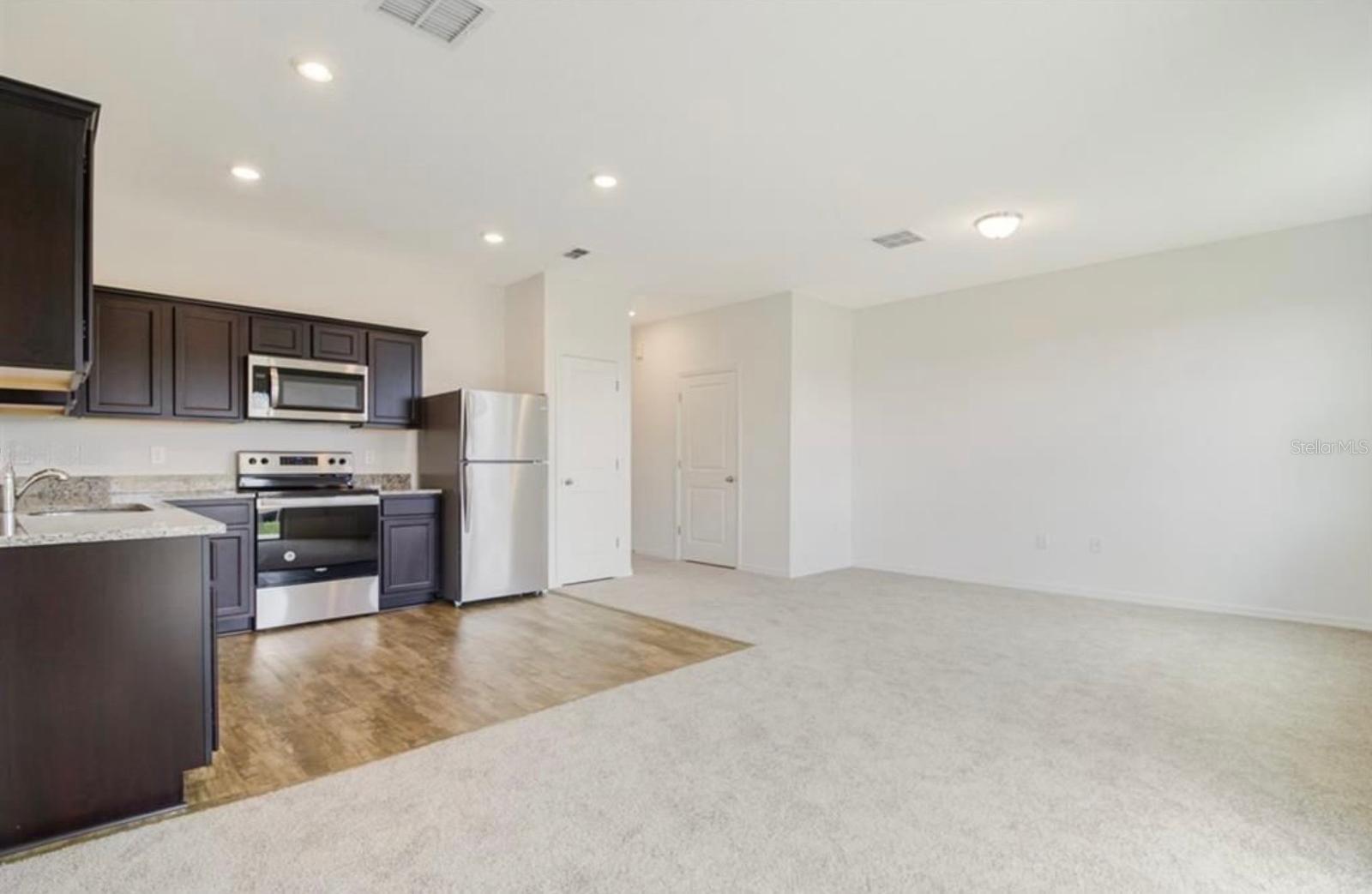 855 GRANDIN ST, DAVENPORT, FL, 33837