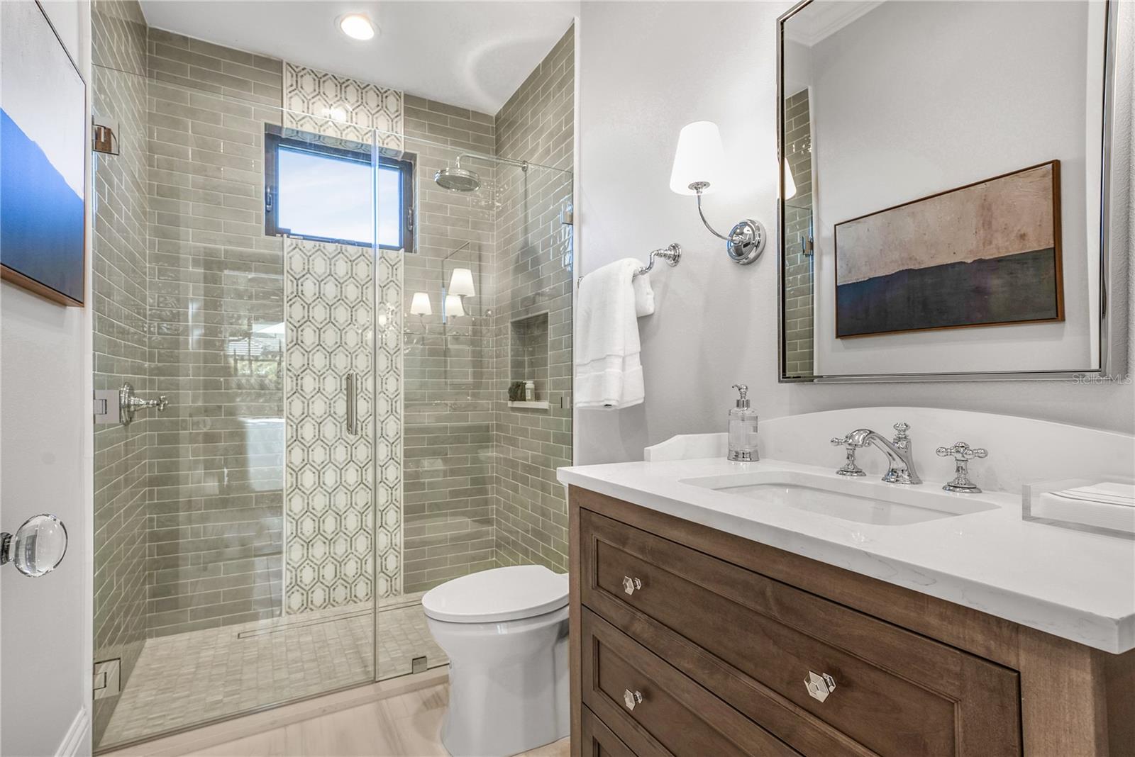 A4669564 Property Photo