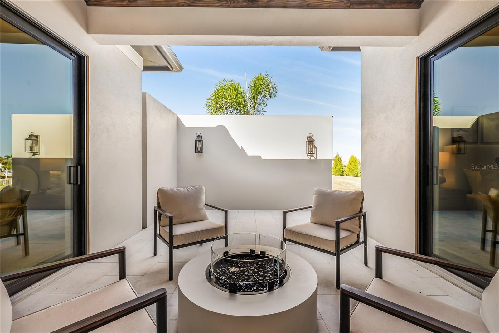 A4669564 Property Photo