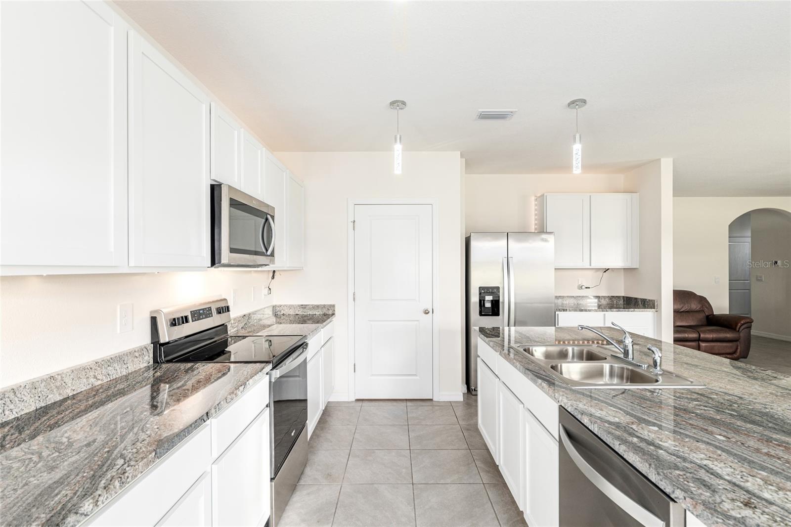 141 HICKORY COURSE CIR, OCALA, FL, 34472