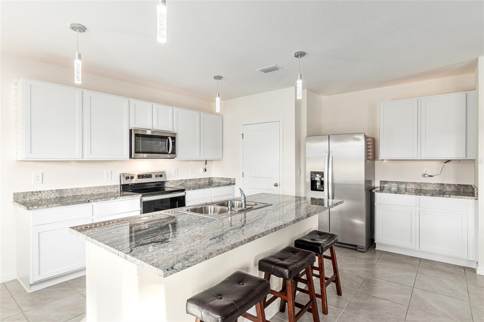 141 HICKORY COURSE CIR, OCALA, FL, 34472