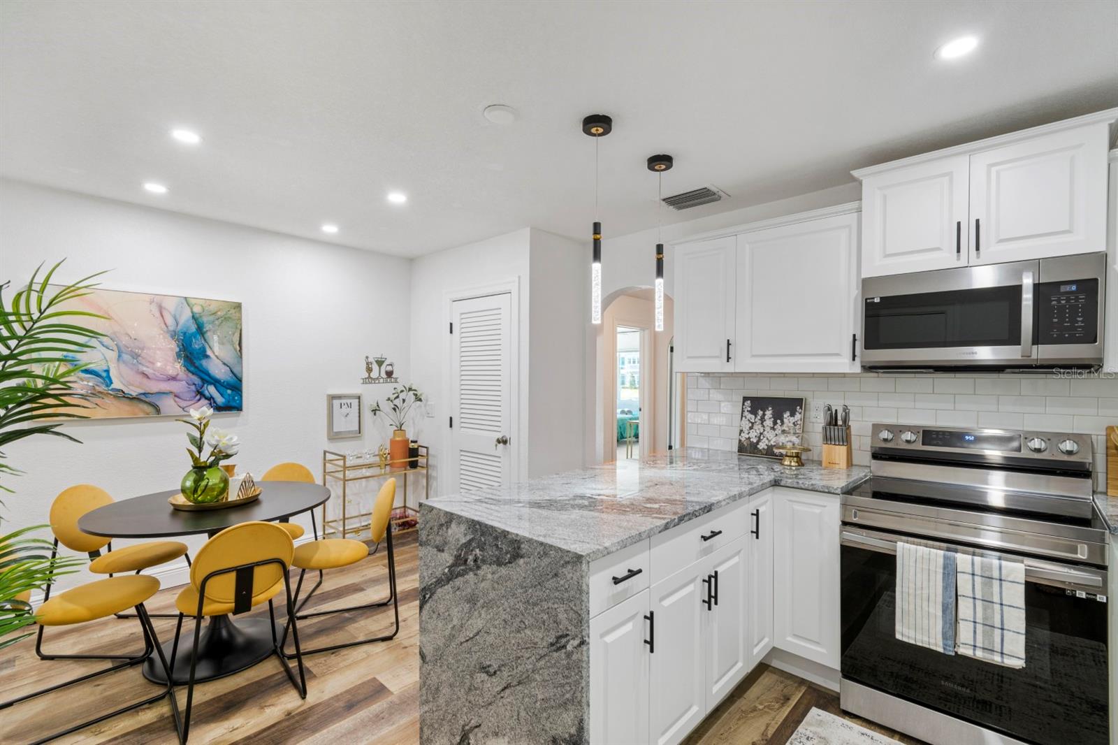 2402 W CYPRESS ST, TAMPA, FL, 33609