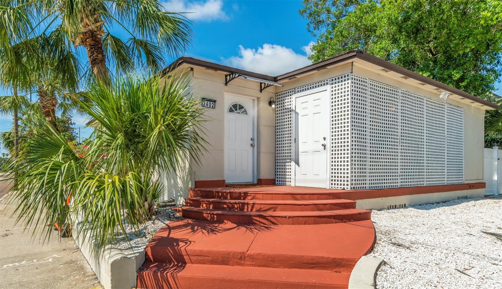 2402 W CYPRESS ST, TAMPA, FL, 33609