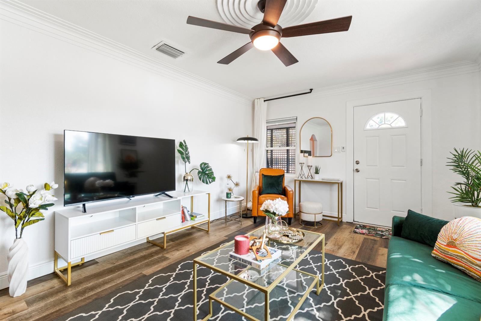 2402 W CYPRESS ST, TAMPA, FL, 33609