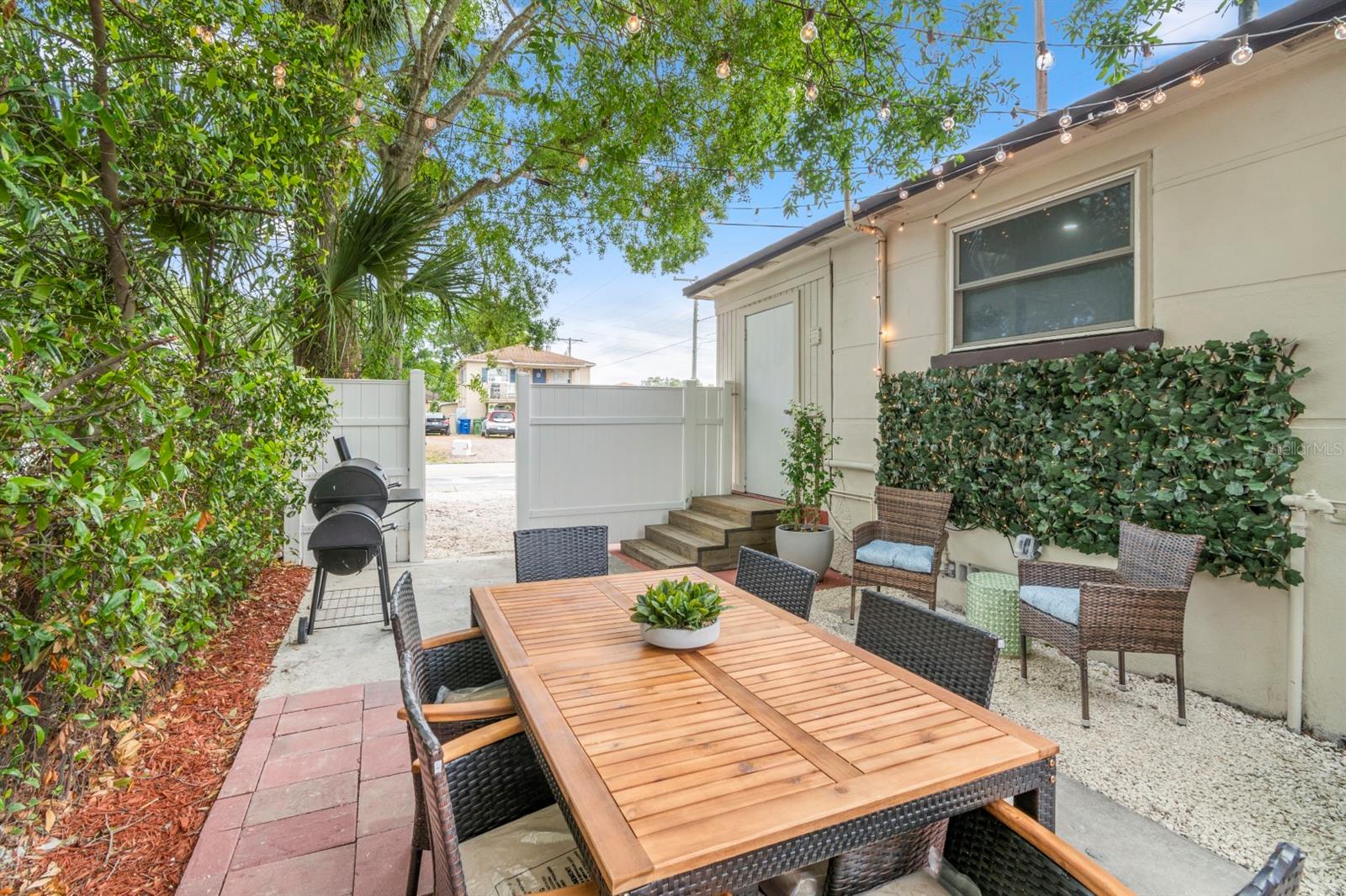 2402 W CYPRESS ST, TAMPA, FL, 33609