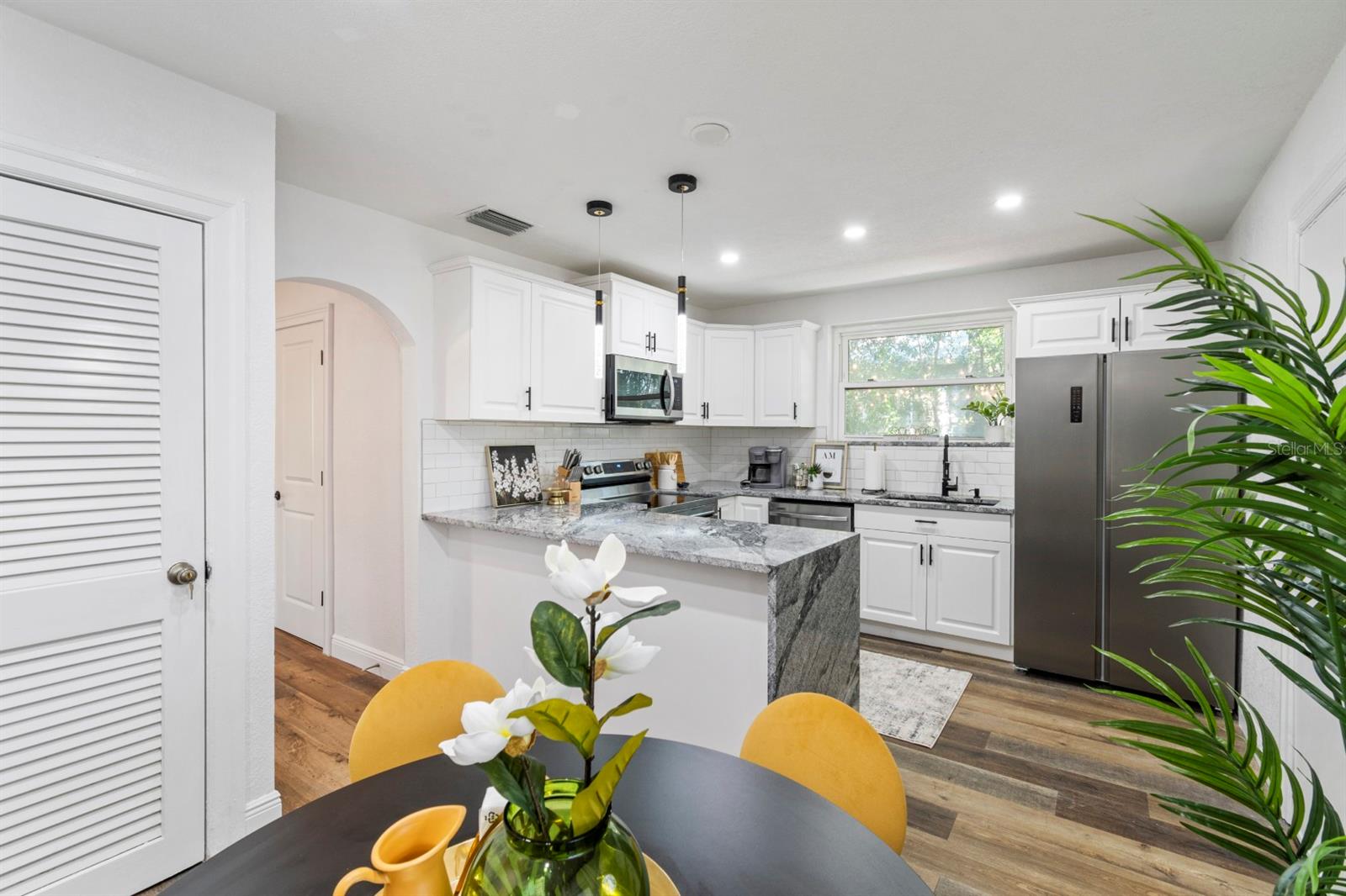 2402 W CYPRESS ST, TAMPA, FL, 33609