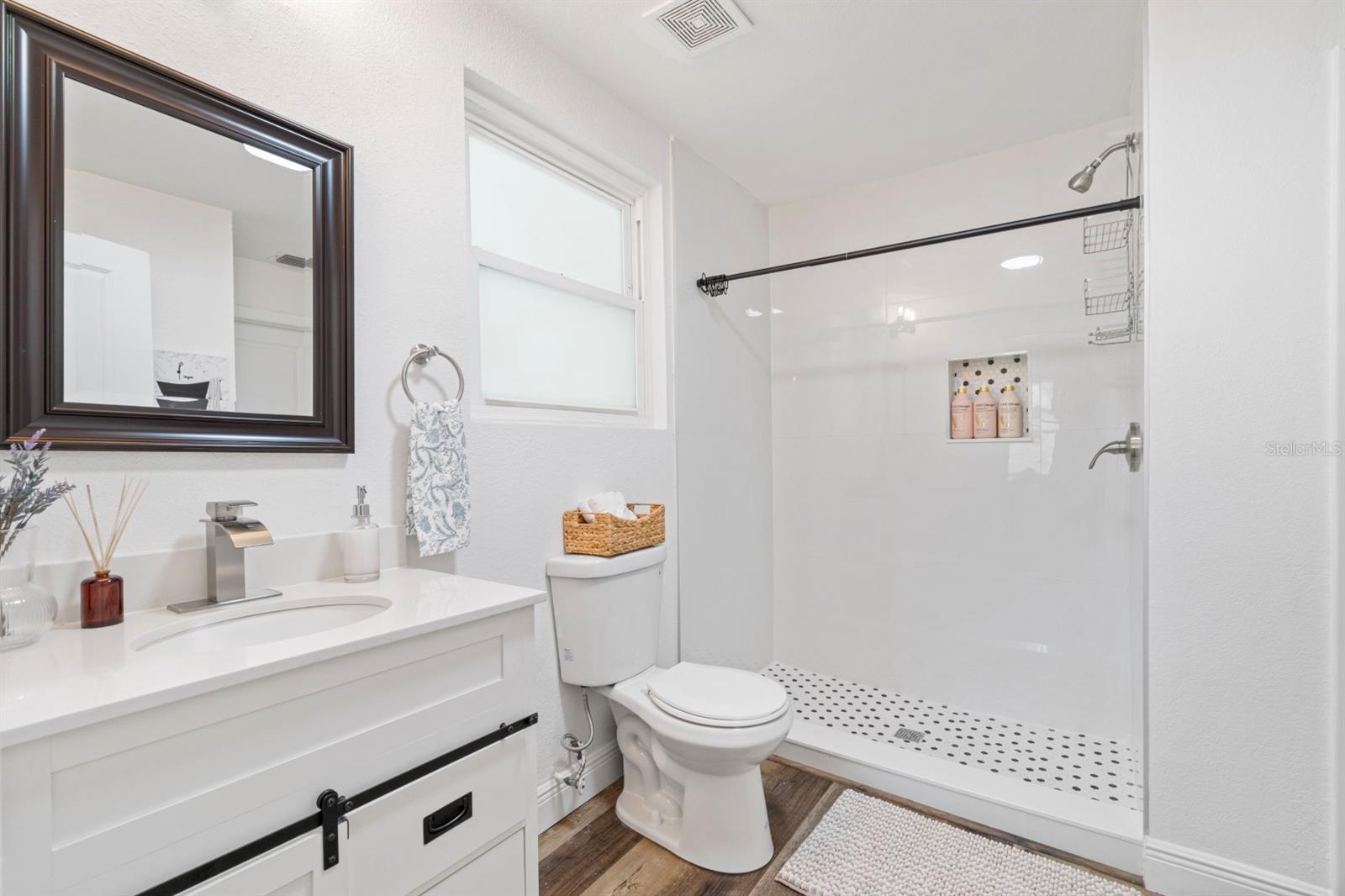 2402 W CYPRESS ST, TAMPA, FL, 33609