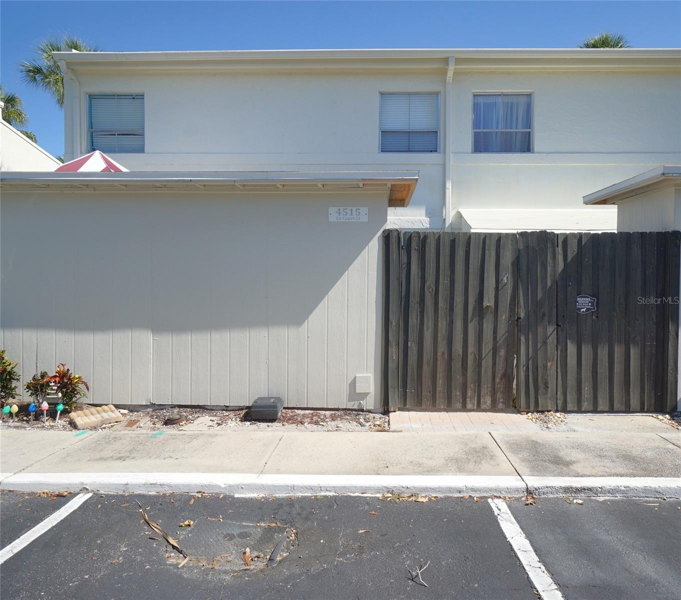 4515 LA CAPRI CT, TAMPA, FL, 33611