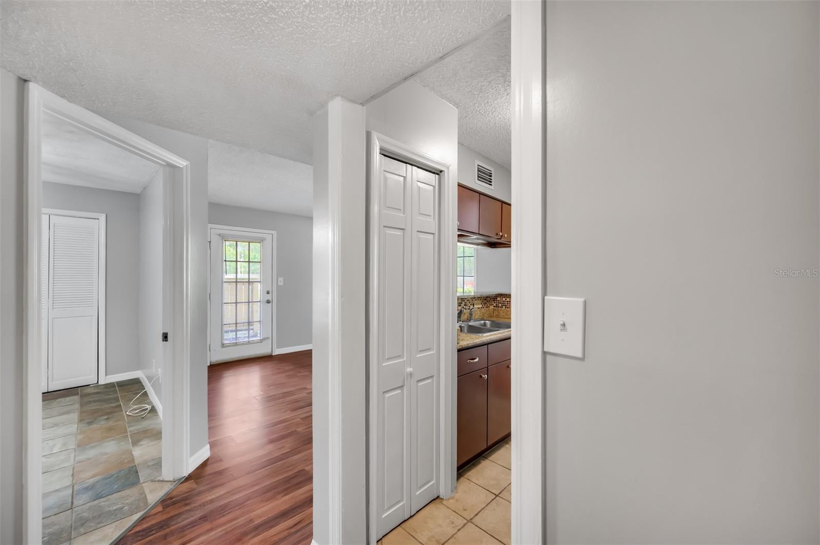 8723 FANCY FINCH DR #101, TAMPA, FL, 33614