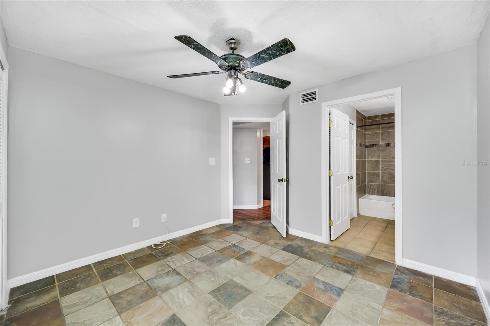 8723 FANCY FINCH DR #101, TAMPA, FL, 33614