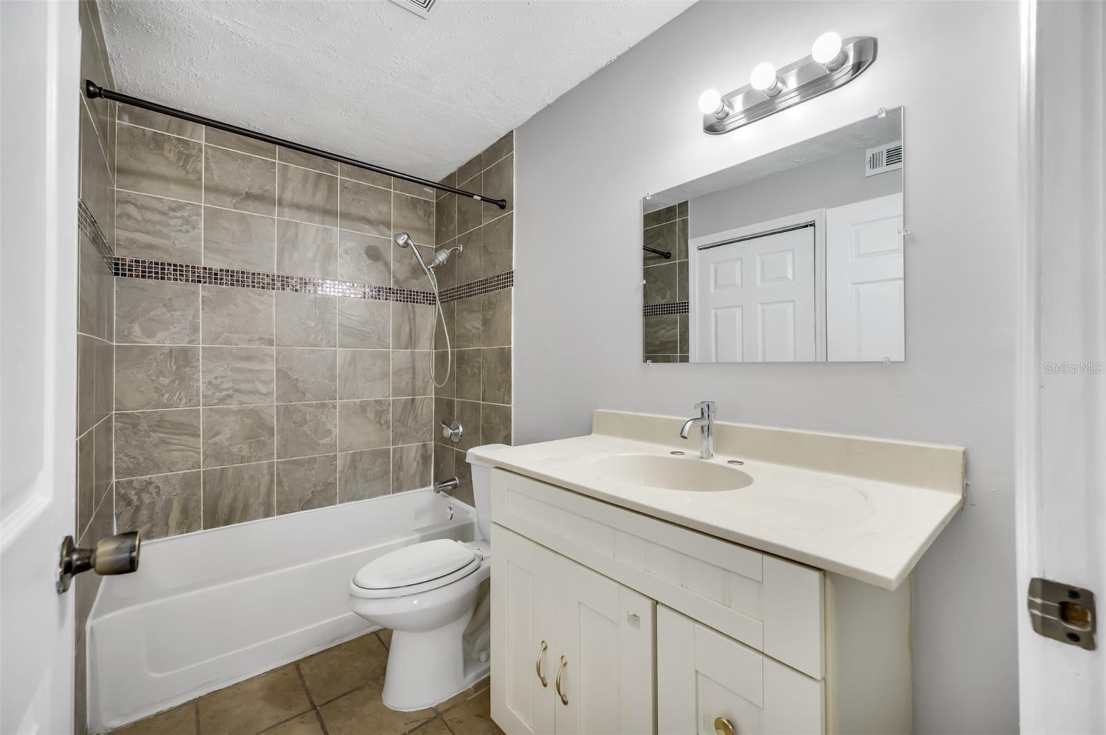 8723 FANCY FINCH DR #101, TAMPA, FL, 33614