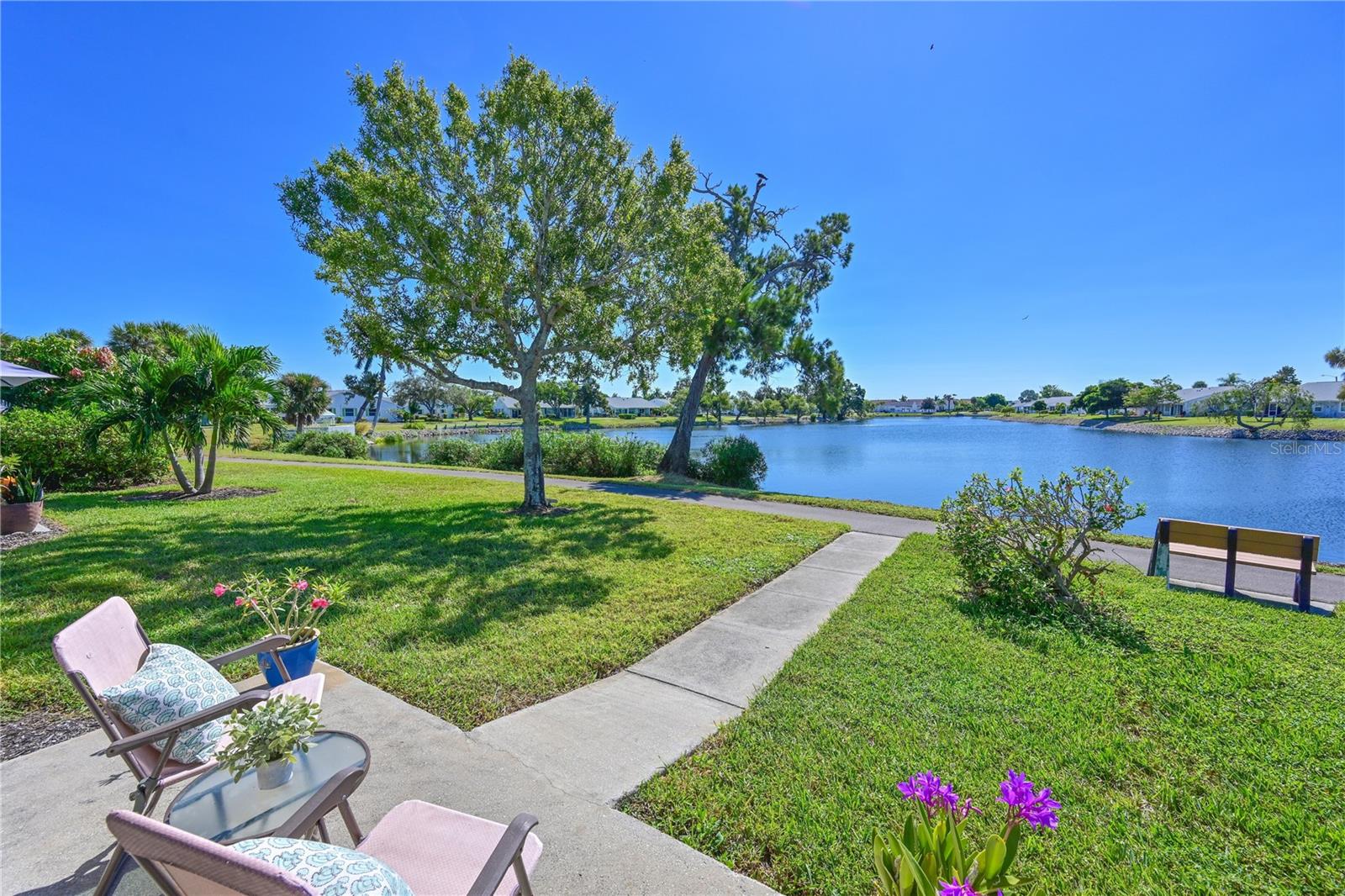 9512 COLONIAL DR, BRADENTON, FL, 34210