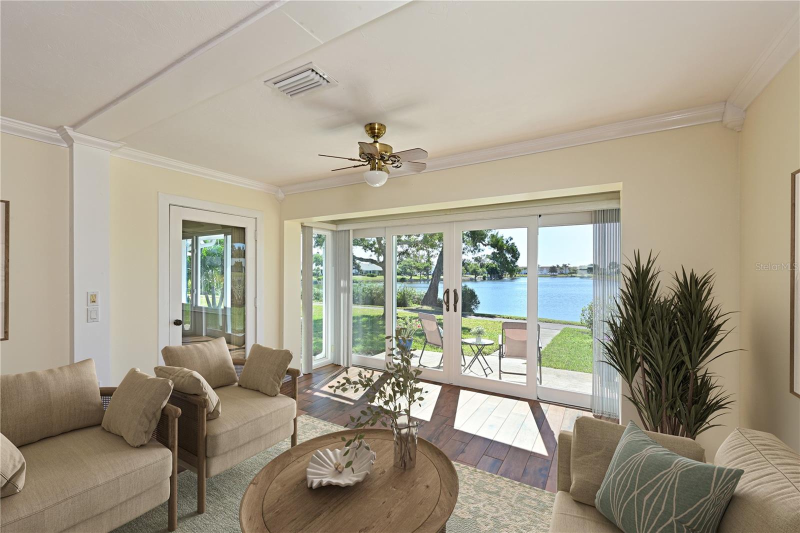 9512 COLONIAL DR, BRADENTON, FL, 34210