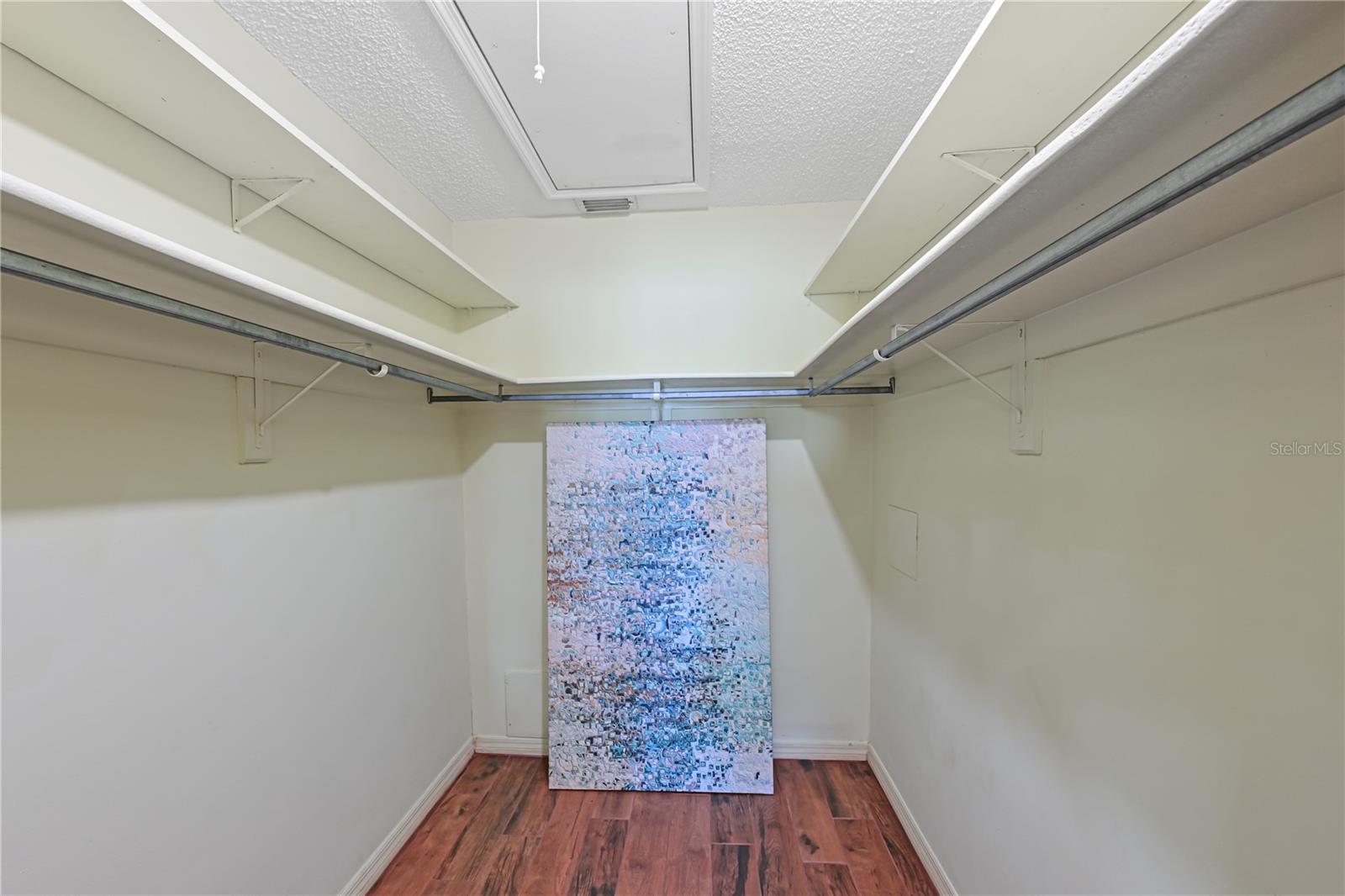 9512 COLONIAL DR, BRADENTON, FL, 34210