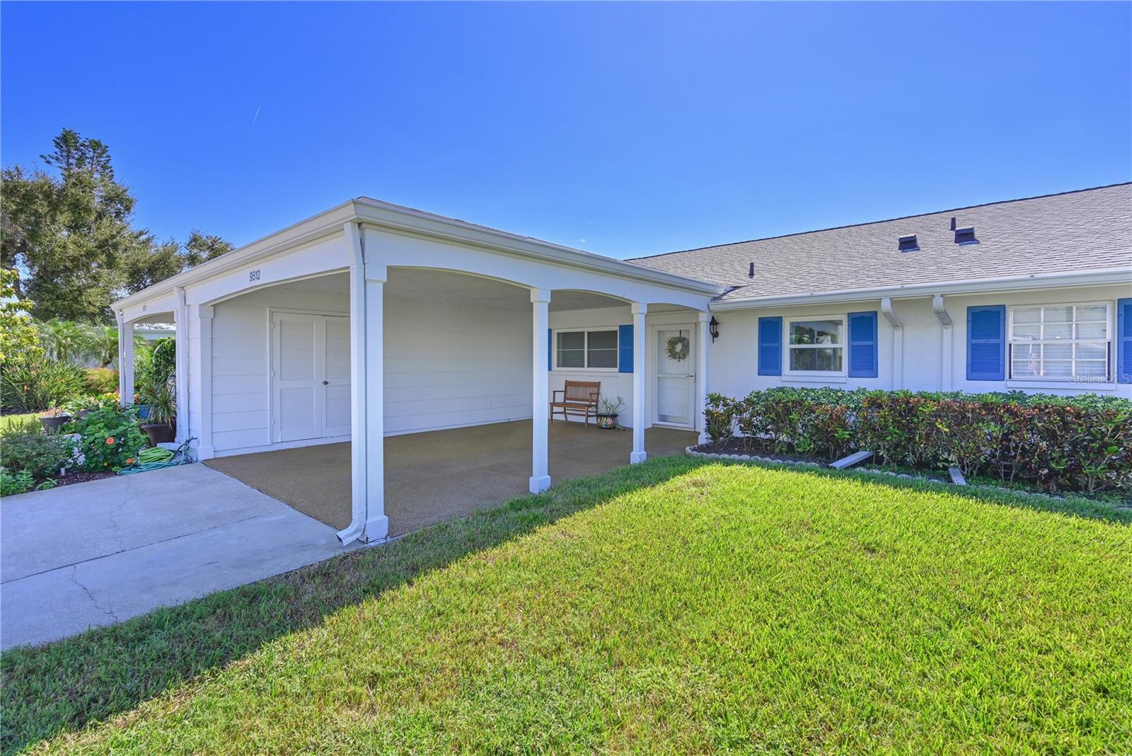 9512 COLONIAL DR, BRADENTON, FL, 34210