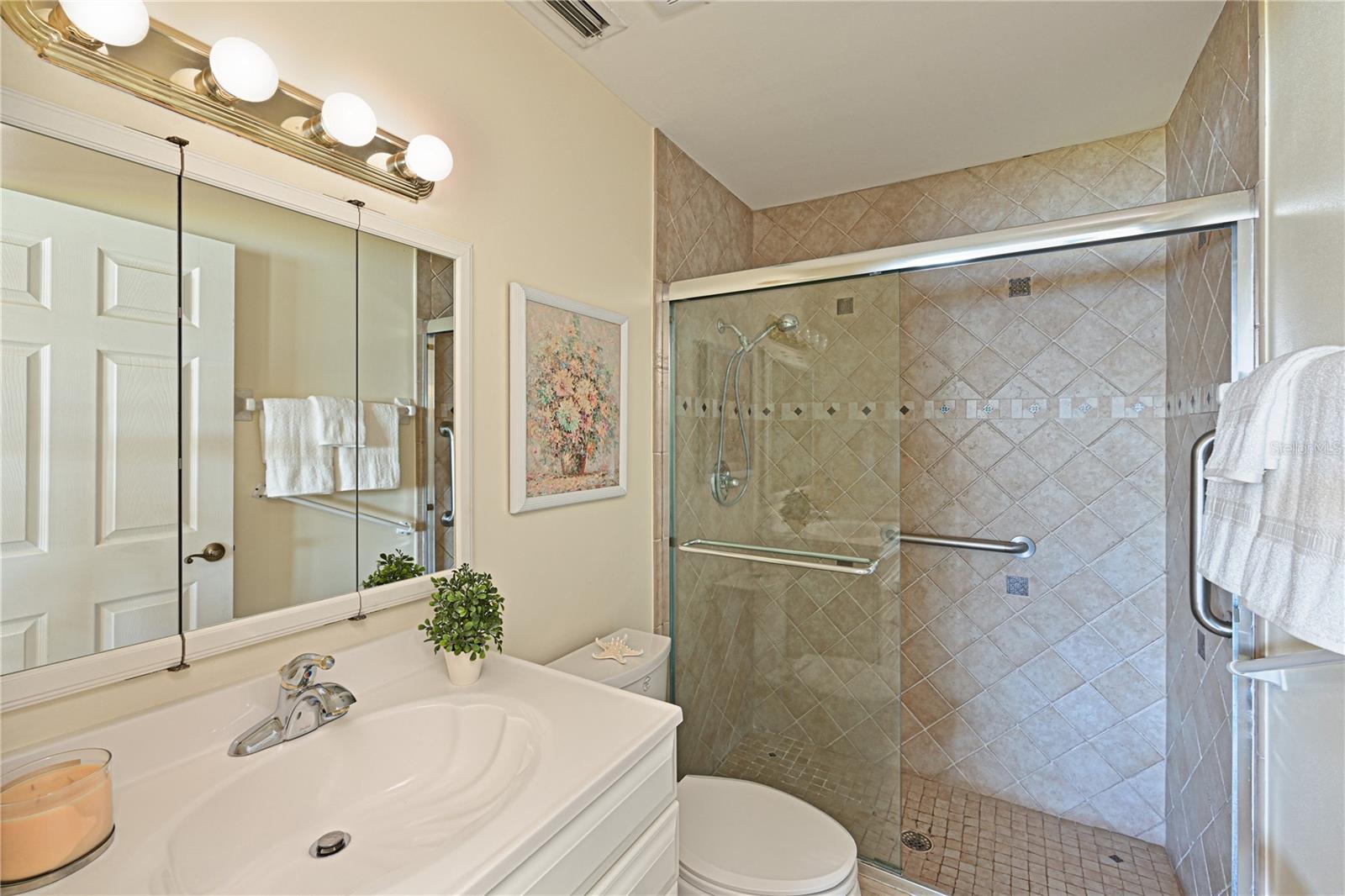 9512 COLONIAL DR, BRADENTON, FL, 34210