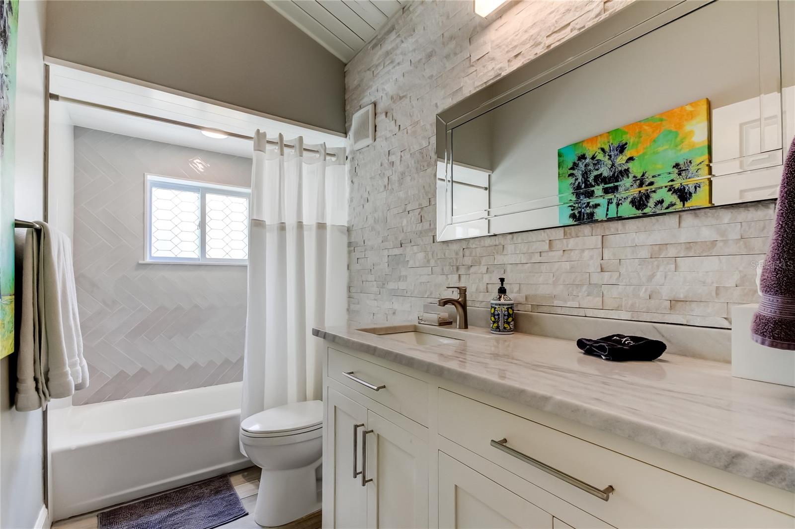 19530 GULF BLVD #5B, INDIAN SHORES, FL, 33785